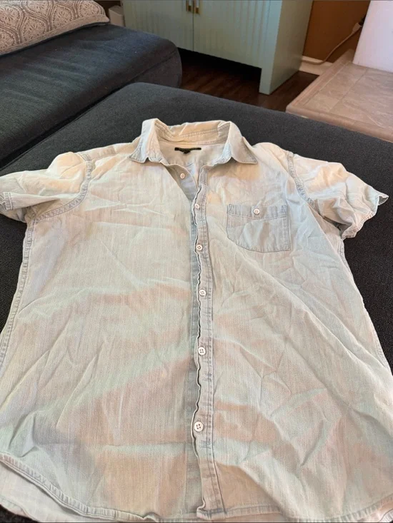 Banana Republic Light Blue Short-Sleeve Button-Down Shirt