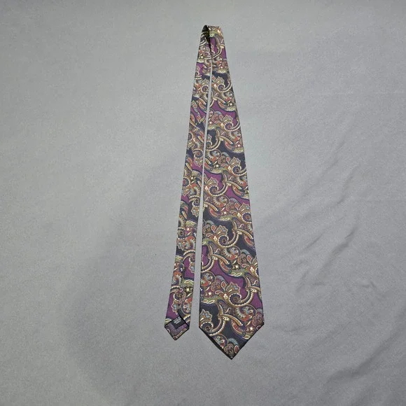 Vintage Christian Dior Monsieur Necktie Mens OS Purple Paisley Silk Accessory