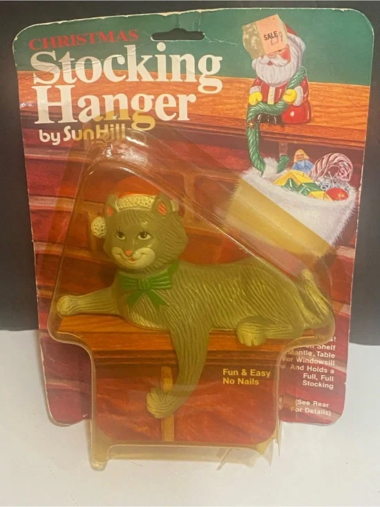 Vintage 1982 Sun Hill Plastic Gray Cat Stocking Hanger Holder MOC Sealed New