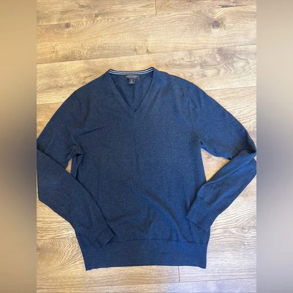 Banana Republic Mens V-Neck Sweater Luxury Blend Cashmere Silk SIZE M Navy