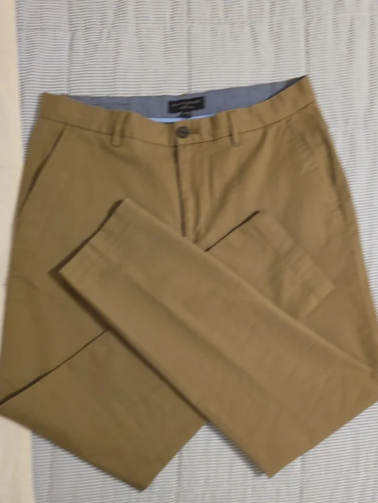 34/32 Banana Republic Men's Chino Pants in Khaki Tan