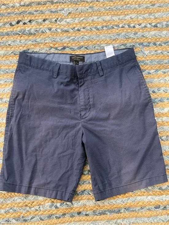 Banana Republic 32” Navy Textured Flat-Front Men’s Shorts