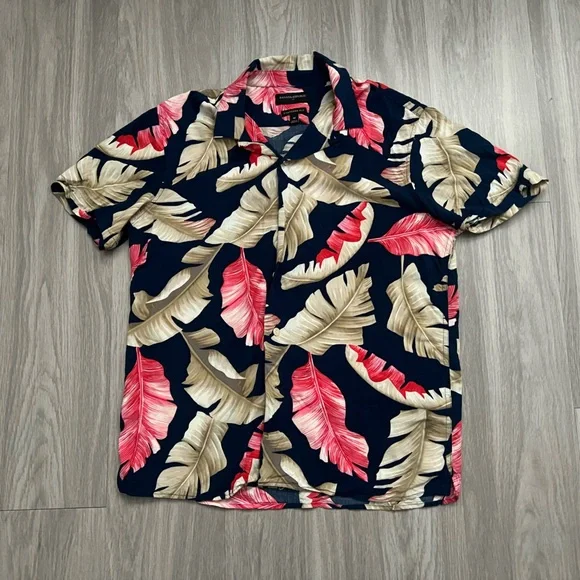 Banana Republic Tropical Leaf Camp Shirt Men’s Medium Navy Pink Rayon Hawaiian