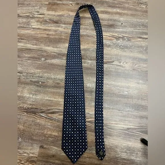 Foggia Necktie Handmade of Imported Silk