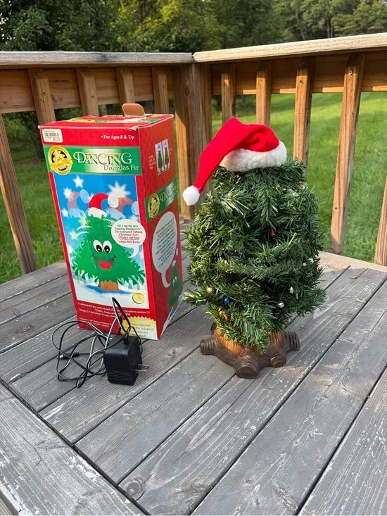 1997 Gemmy Dancing Douglas Fir Synchro-Motion Sing/Talking Christmas Tree WORKS!