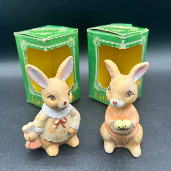 Vtg Ceramic Easter Bunny Figurine Set 2pc Rabbit Chicks Spring Decor In Box 3.5