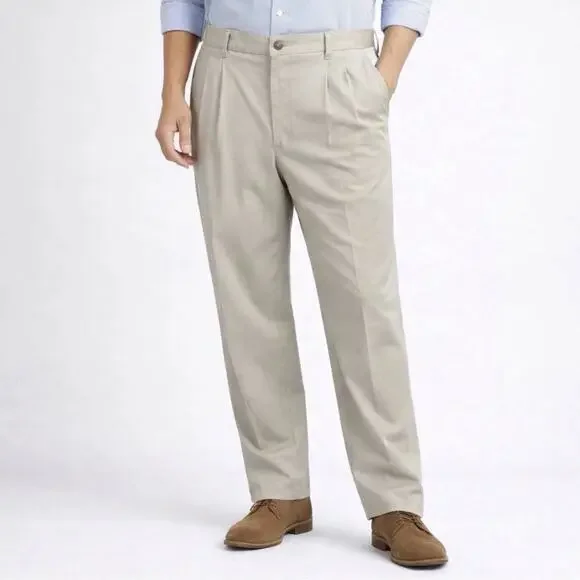 New Banana Republic Men’s Rapid Movement Chino Smithfield Pleated Size 36x30