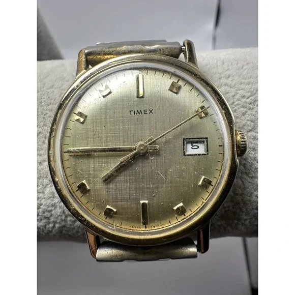 Timex 1971 Vintage Mens Watch 33MM 6.5