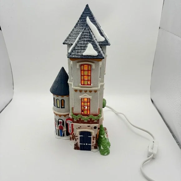 Department 56 Tin Soldier Shop White North Pole Series Village House 5638-3