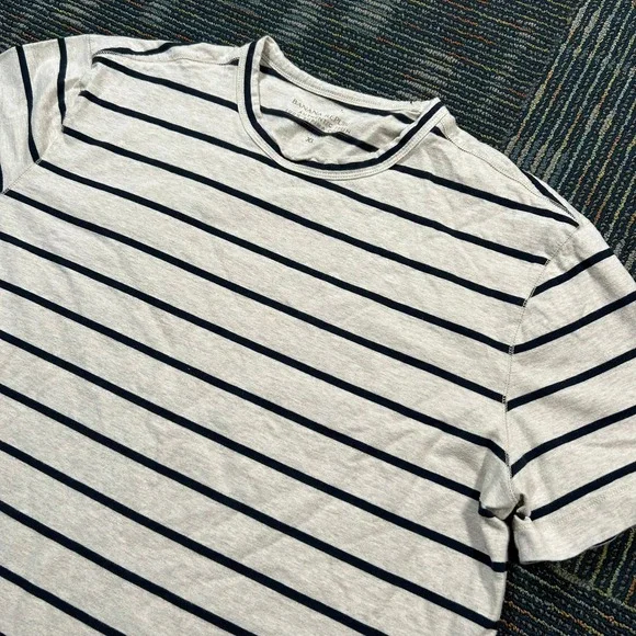 Banana Republic Authentic Tee XL Oatmeal Striped Supima Cotton Crewneck T-Shirt
