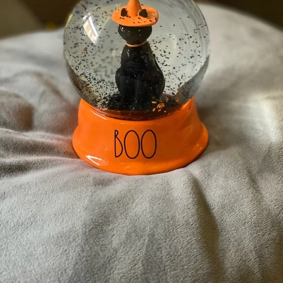 Rae‎ Dunn Halloween snow globe