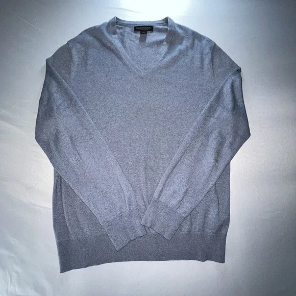 Banana Republic Luxury Blend V Neck  Sweater Silk/Cashmere Blend Men Large-EUC‎