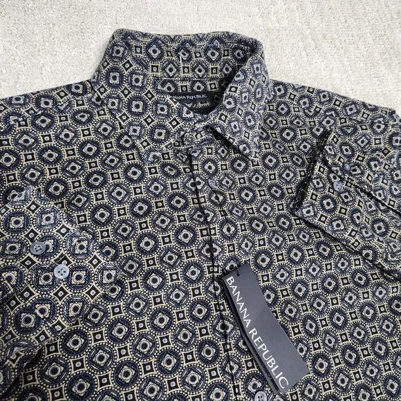 Banana Republic Corduroy Shirt Men Small Microwale Aztec AOP Navajo Southwestern