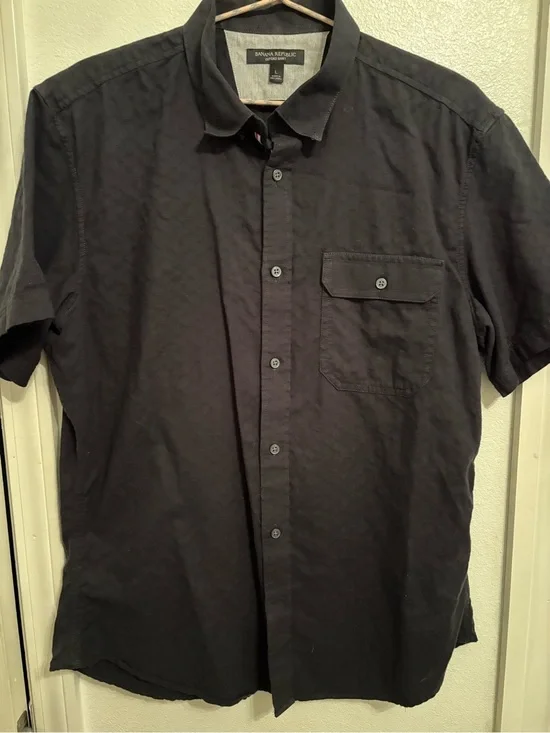 Banana Republic Oxford Black Short-Sleeve Button-Down Shirt L