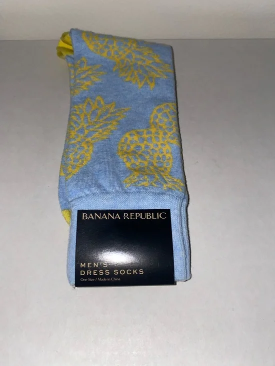 Banana Republic Light Blue & Yellow Pineapple Pattern Dress Socks. Cotton/Poly.