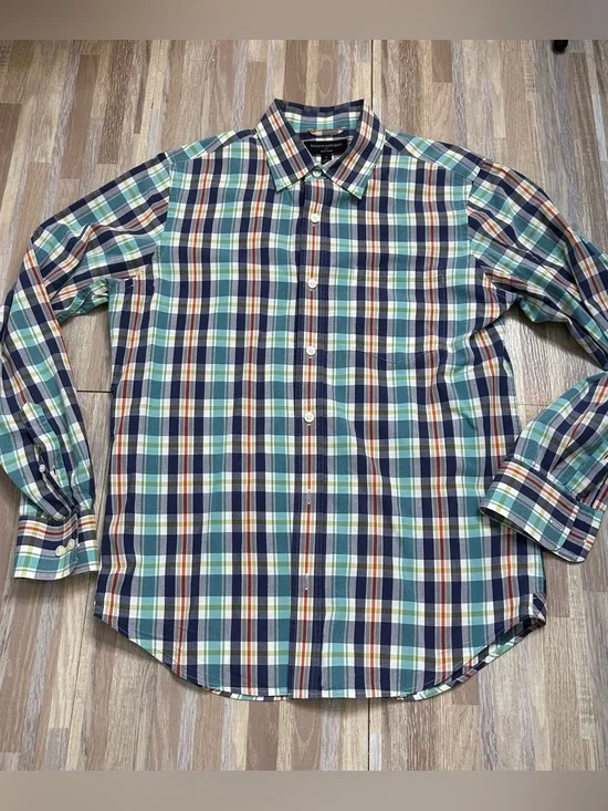 Banana Republic  Plaid Button-Down Shirt in Navy, Green & White Men's Size Small