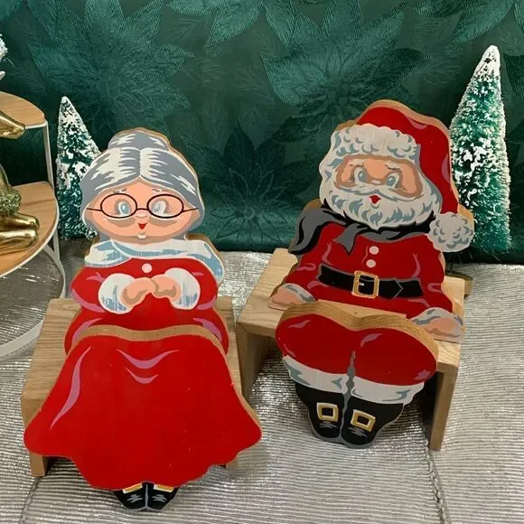 Vintage Festive Wooden Santa and Mrs‎ Claus Shelf Sitters Christmas Decor