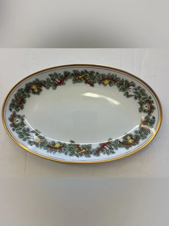 Fits & Floyd St. Nicholas Porcelain Oval Relish Tray