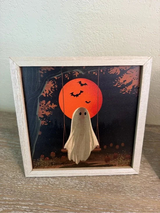 Target Bullseye Halloween Ghost Pictures,8 x 8, Tabletop or Wall, New