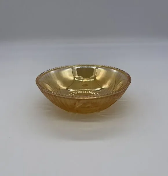 Vintage Jeanette Glass Iris and Herringbone 4.5