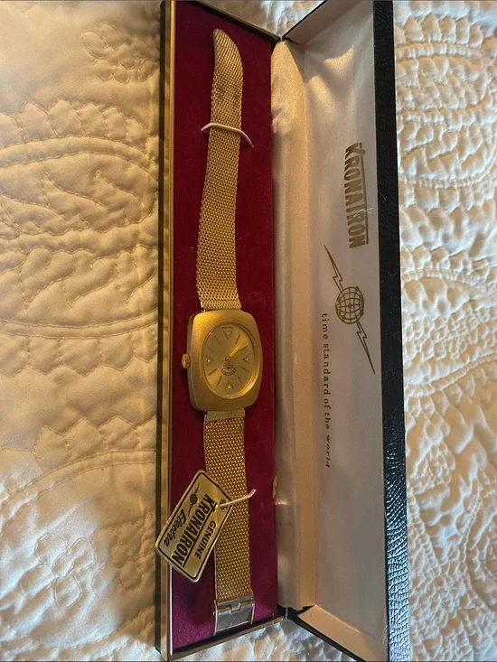 Vintage Electra kronairon  Gold plated Bracelet Watch with box mint condition