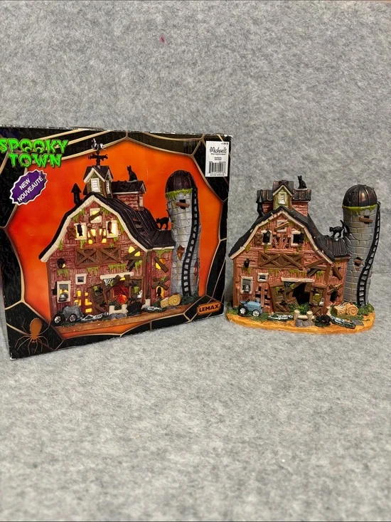 Halloween Lemax Spooky Town Dilapidated Barn 55916 2015 Scary
