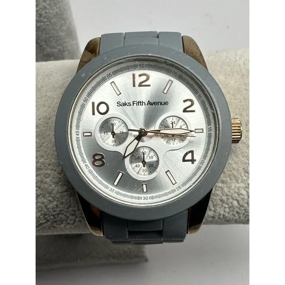 Saks Fifth Avenue Mens Watch New Battery SFTL131 40MM 7
