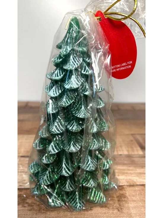 Place & Time Unscented Holiday Snow Frosted Tree Candle 7