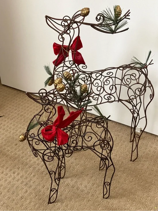 Home Interiors Brown Wire Reindeer Pair with Red Bows and Gold Pinecones