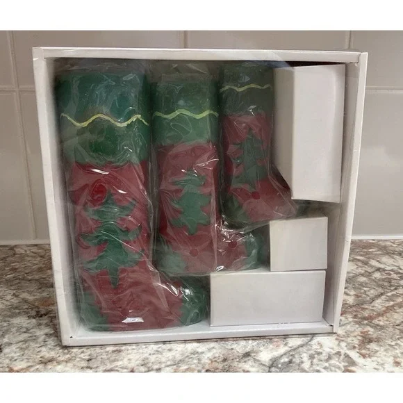 Holiday Christmas Stocking Candles * Set Of 3 * New In Box * Red & Green