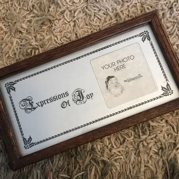 New VTG Christmas Frame Holds 3”X3” Photo