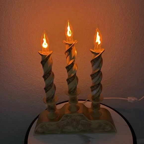 Trendmasters Animated Christmas Candelabra 3 Candle Lights Santa Peace On Earth