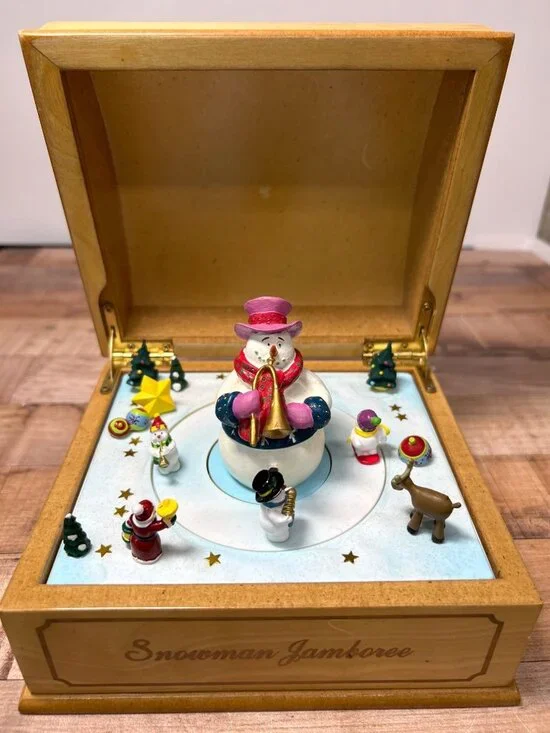 Wooden Snowman Jamboree Music Box With Figurines & Rotating Scene