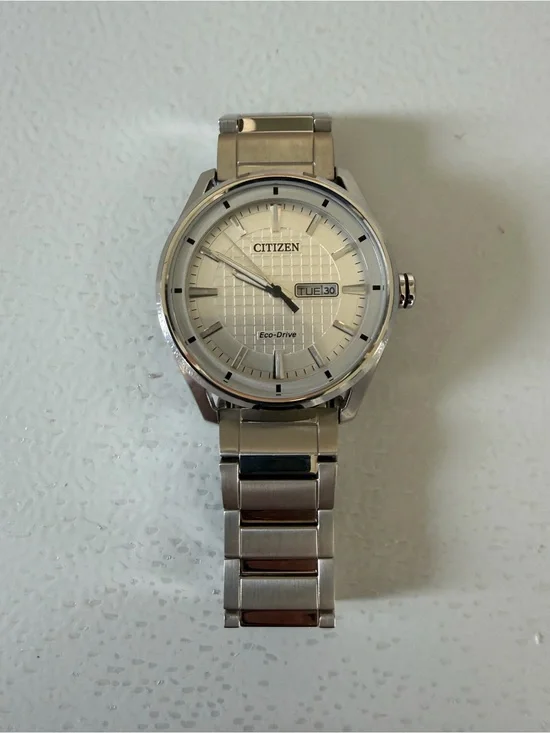 Citizen Eco-drive Men’s Watch Stainless Steel Silver Tone j800-s119235