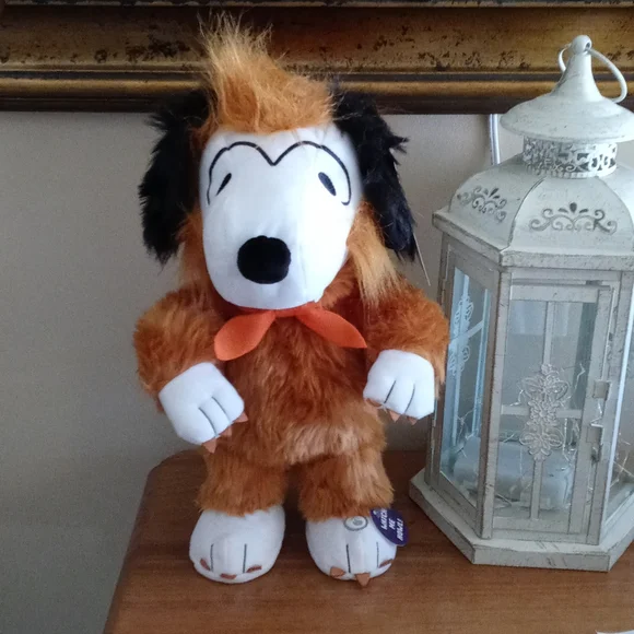 Howling Snoopy werewolf