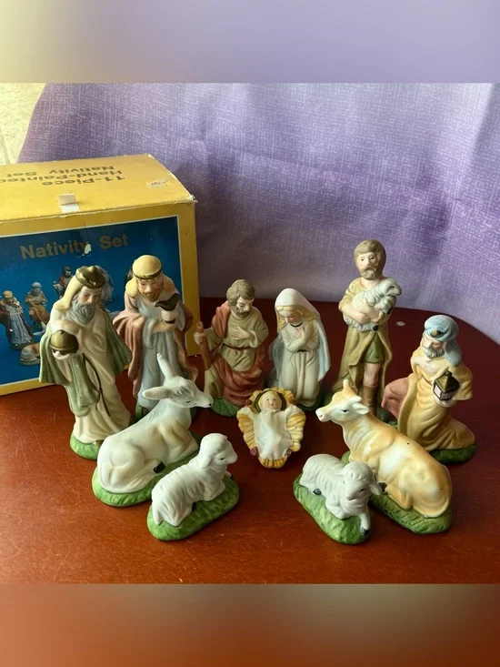 11 Piece Hand-Painted Nativity Set Baby Jesus Christmas Decoration Religious