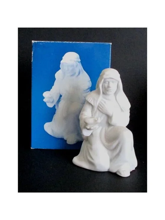 Vintage Avon Nativity Innkeeper Figurine: 1988 Porcelain Bisque, Original Box