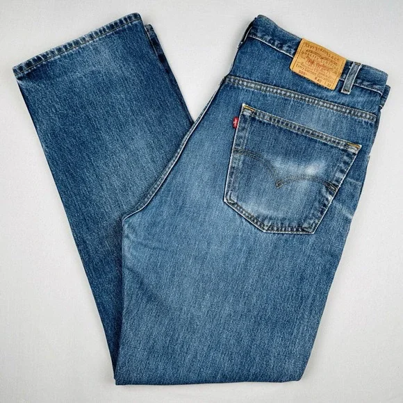 Vintage 90s Levi's 505 Regular Fit Straight Leg Jeans 20x33 Made in Canada