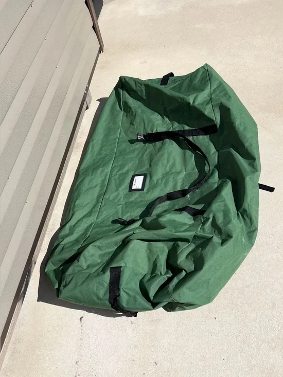 Green Heavy-Duty Duffel Bag for Men