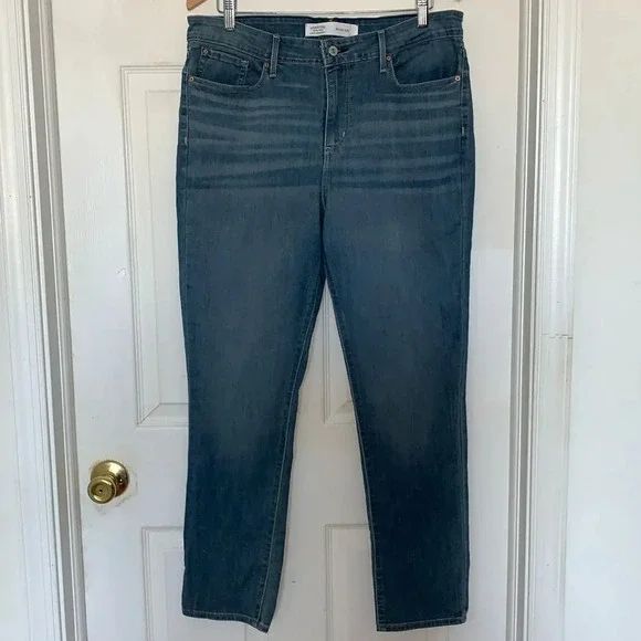 Levi’s Signature Mid Rise Slim Jeans Blue Size 33