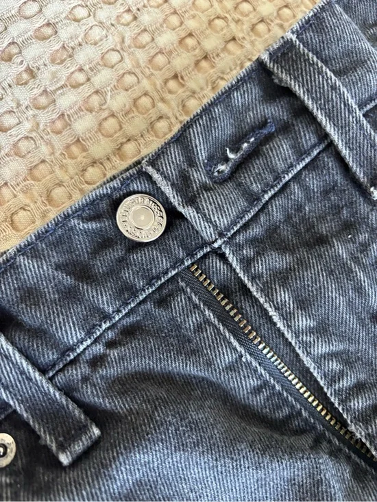 Vintage Levi's 505 Men's Dark Gray Denim Jeans