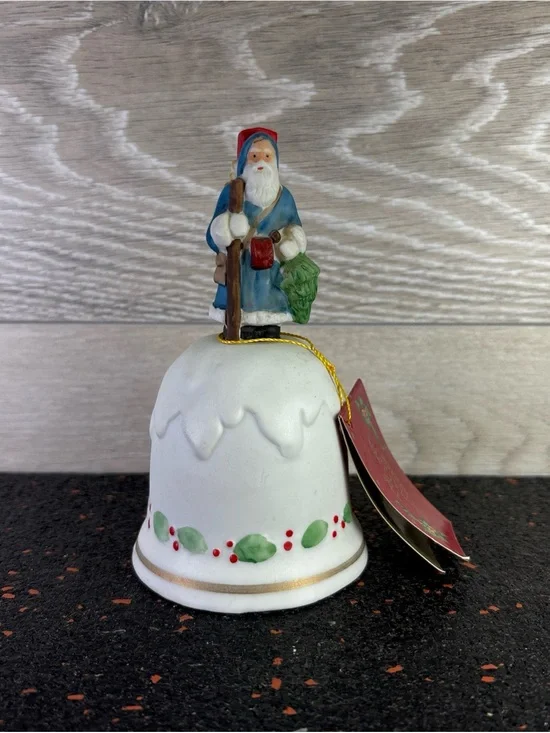 Vintage 1985 Enesco Santa Claus with Tree Porcelain Bell Made in Korea 5 1/4