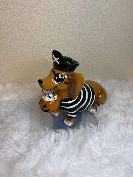 Halloween Dachshund Wiener Dog Pirate Pumpkin Trick or Treat Figurine