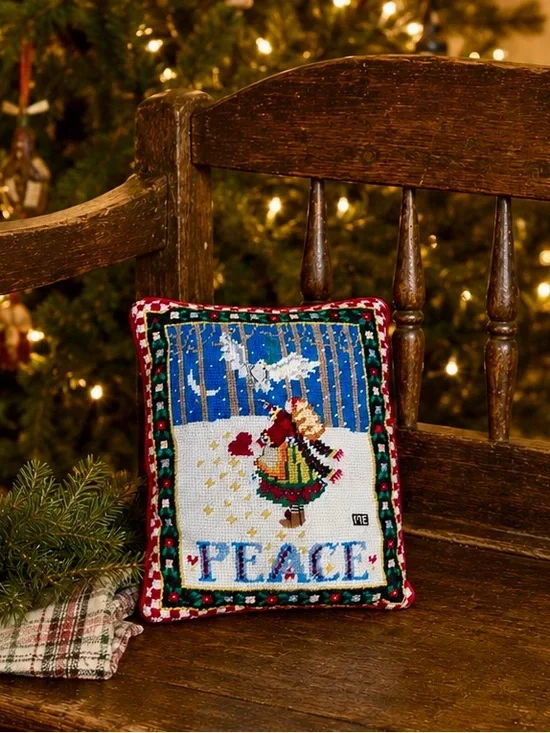 Needlepoint Mary Engelbreit Peace Christmas Pillow vintage 🎄🕊️