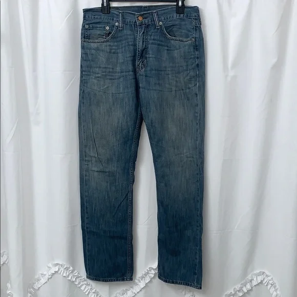 Men’s Levi’s 505 Medium Wash Jeans Size 33x32 EUC‎