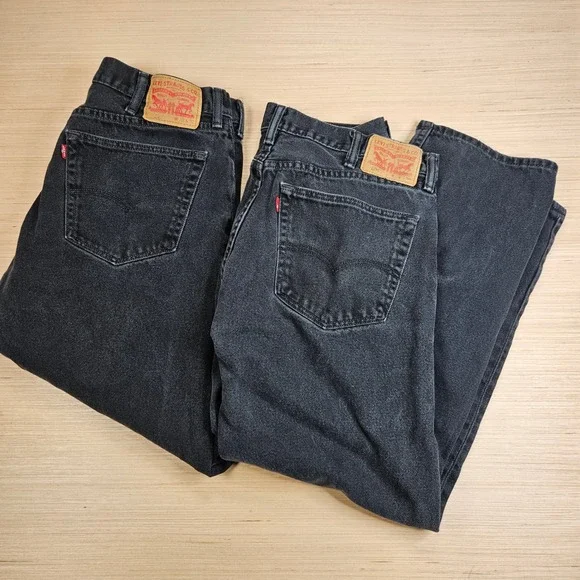 Lot of 2 Levis 505 Jeans Mens 38x30 Fit 36x28 Black Regular Fit Straight Leg