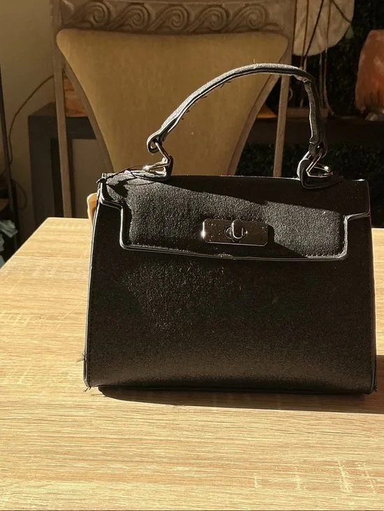 Black Top-Handle Women’s Handbag - Classic Structured Purse