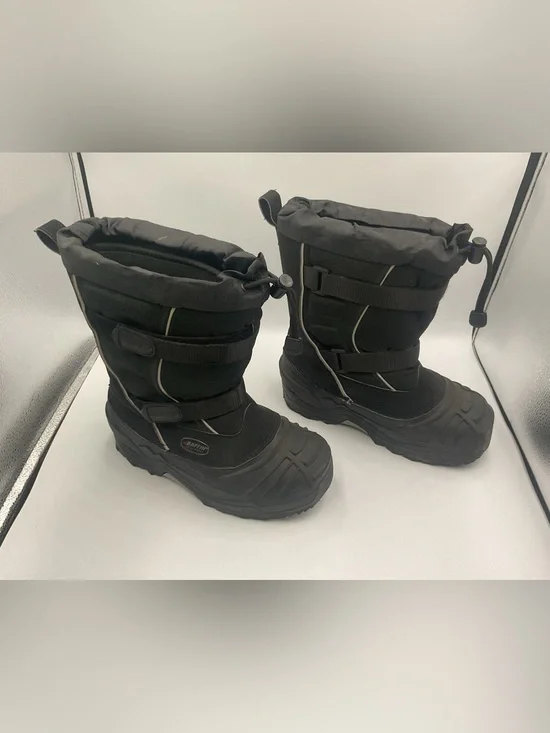 Baffin Young Eiger Youth Size 5 Winter Snow Boots Insulated Black Snowmobiling