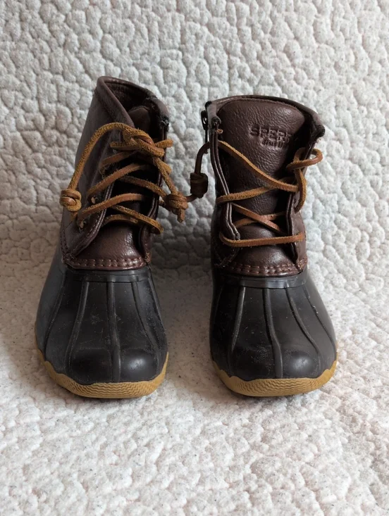 Sperry Kids Saltwater Faux Leather Distressed Brown Black Duck Boots Gorpcore