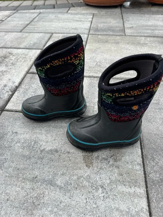 Bogs Kids Black Boots with Rainbow Speckle Cuff